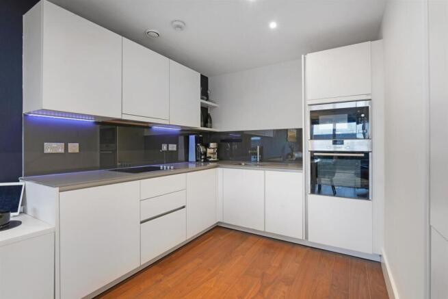 85355_Apartment 23 121 Upper Richmond Road  (8)_lo