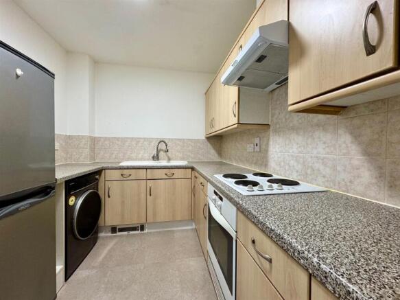 Kitchen 1.jpg
