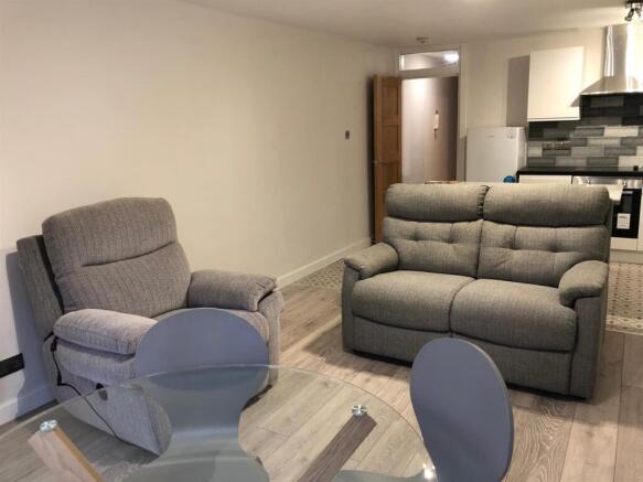 lounge 2.jpg