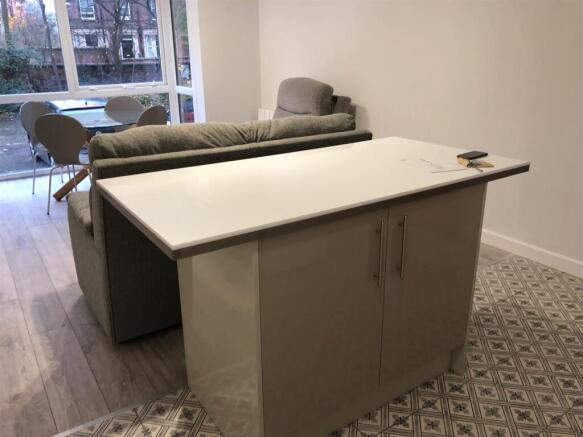 kitchen island.jpg
