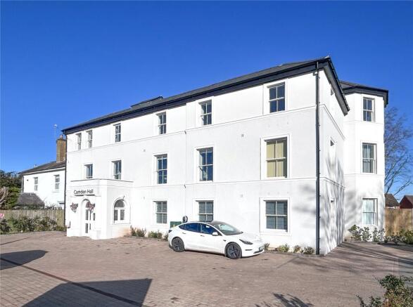 11 Camden Hall