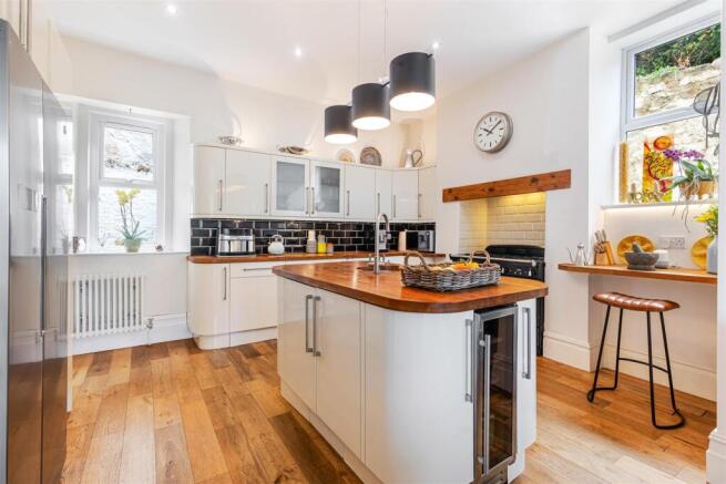 A12 - Torquay, TorView House - 250814.jpg