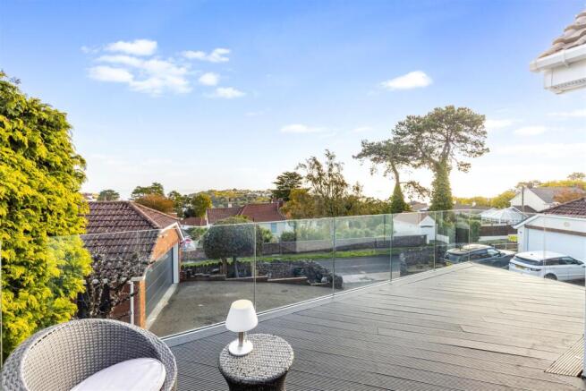 A18 - 32, Higher Lincombe Road Torquay - 251009.jp