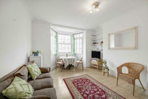 Hammersmith - 3 bedroom flat for sale