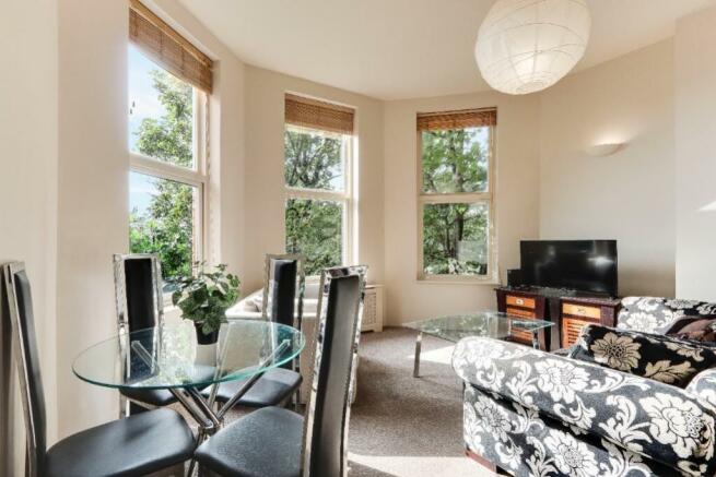 FLAT 4 WESTCLIFFE (9)