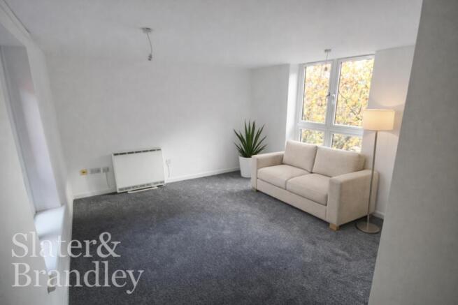 25 Chardlace - Living room