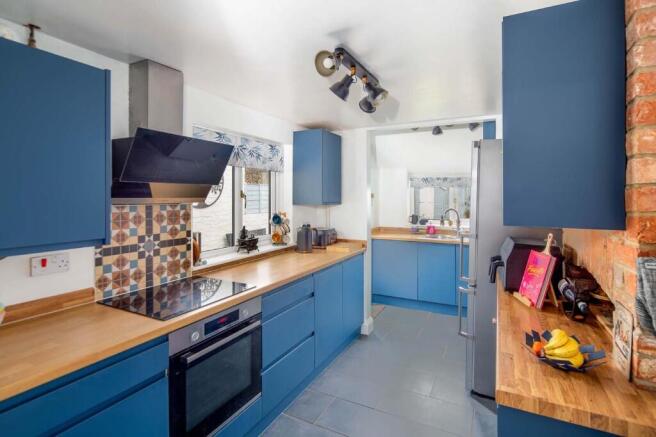Kitchen with Extnsn