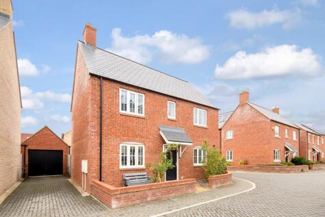 Lingfield Road, Kingsmere, Bicester, Oxfordshire, OX26