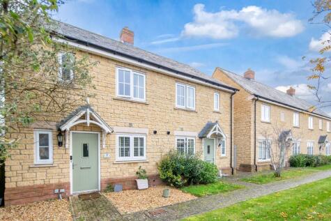 7 Jaspers Row, Ambrosden, Bicester, OX25 2AT