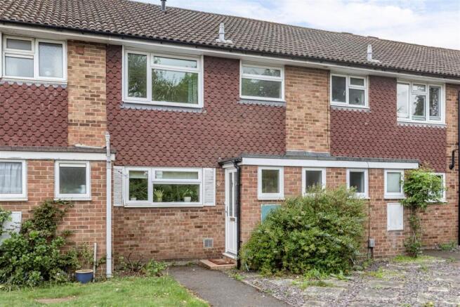 6 York Close, KT14 7HW - 17.jpg