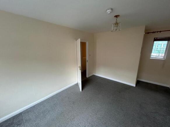 Living room 1.JPG