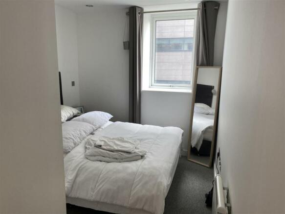 bedroom.jpg