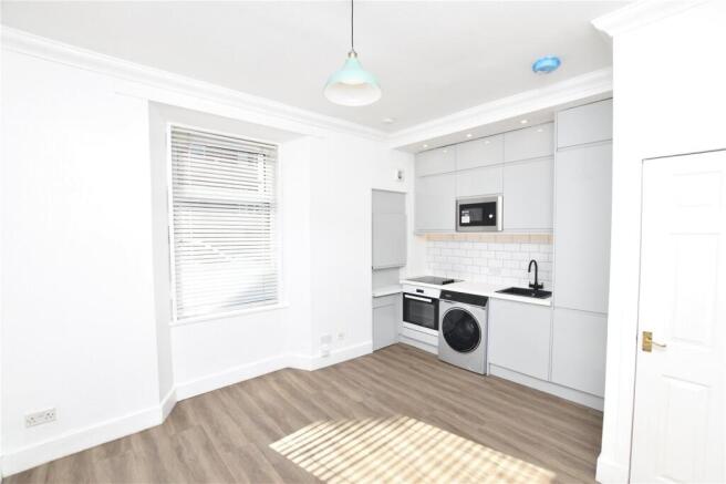 Lounge/ Kitchen
