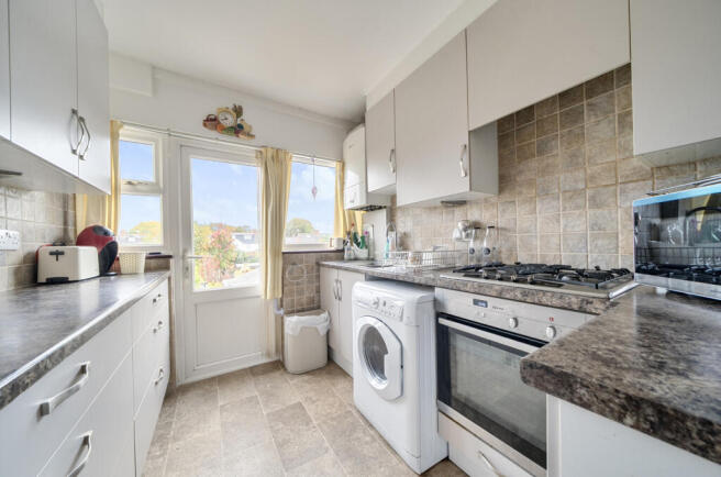 1365304-1-68ee1dd...