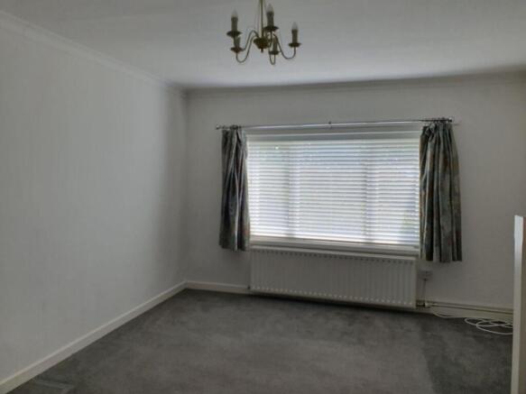 Lounge to window.jpg