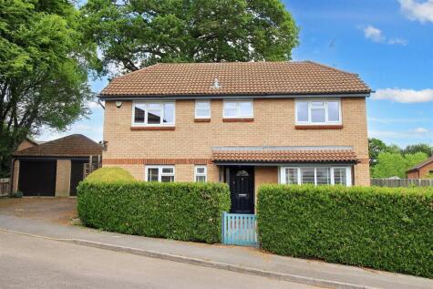 Huscarle Way, Tilehurst, Reading