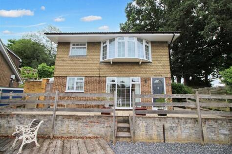 Lower Elmstone Drive, Tilehurst, Reading