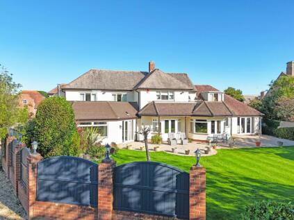 Whitby Road, Milford on Sea, Lymington, SO41