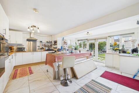 Edinburgh Avenue, Workington, CA14