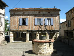 Photo of Midi-Pyrnes, Tarn, Montdragon