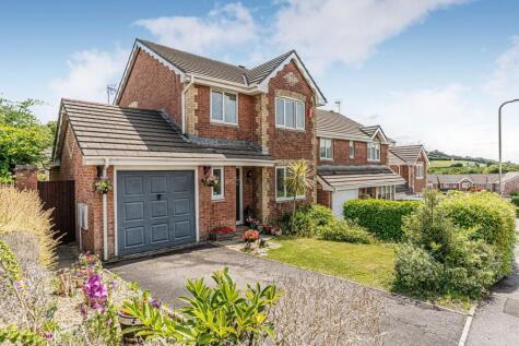 Willow Close, Beddau, CF38