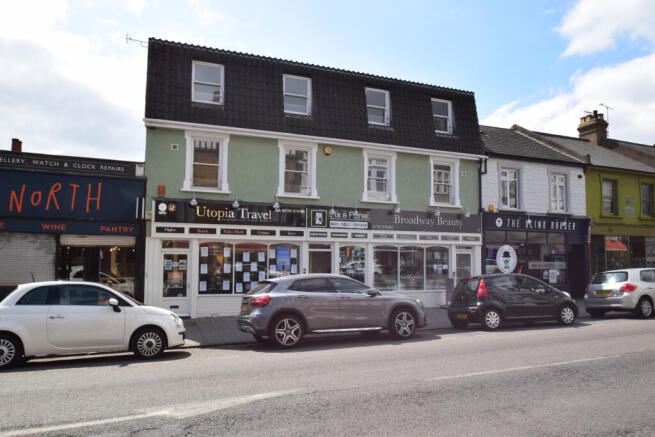 1 bedroom Apartment in the heart of Leigh on Sea 