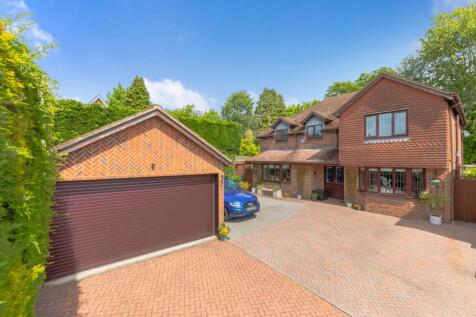 Valley View Close, Crowborough, TN6