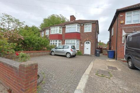 Montrose Avenue, Edgware, Middlesex, HA8