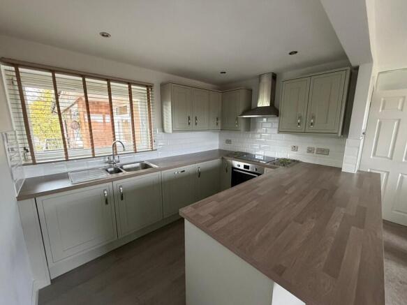 IMG-20251110-WA00...