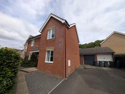 Long Avenue, Saxmundham