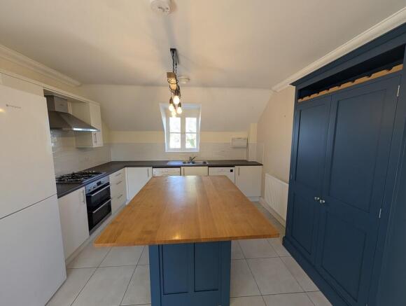 PXL_20250925_1500...