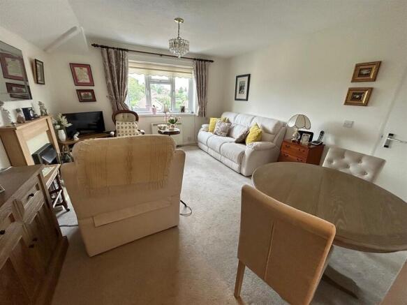 8FJOnWwWLkKlFPAjg...