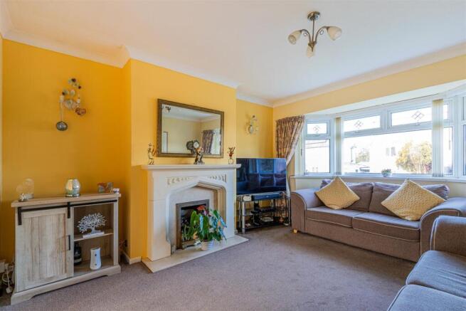 Brundall Crescent 42-18.jpg