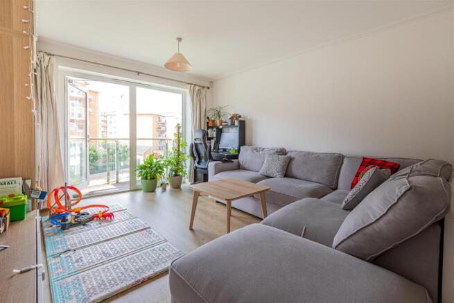 Paris House 25-10.jpg