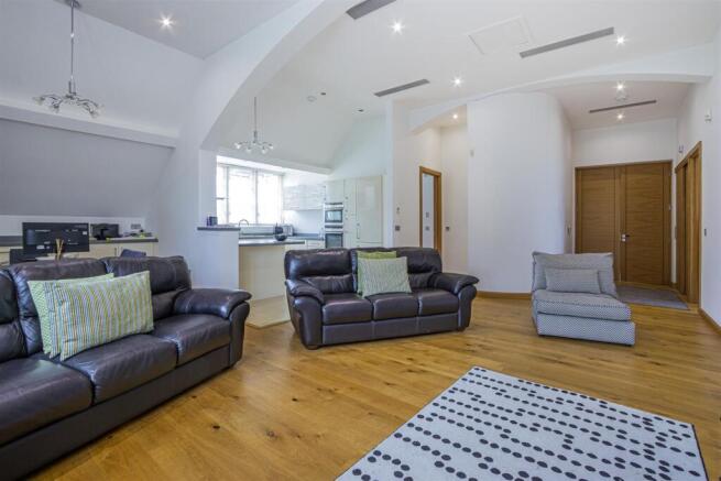 Benjamin Hall 4-11.jpg