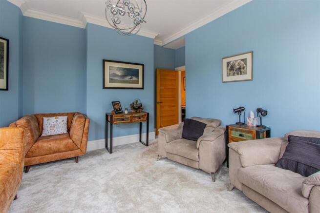 Penhill Road 18, 2-2.jpg