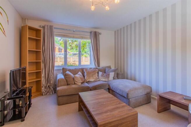 Fields Park Road 105-5.jpg