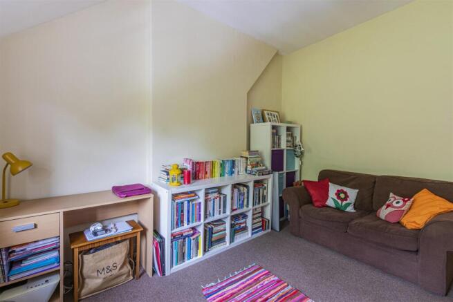 Victoria Park Road East 18 TFF-4.jpg