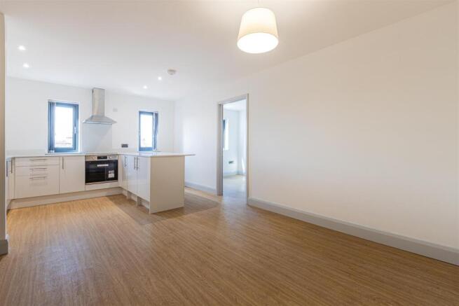 10 Victoria Park Court-7.jpg