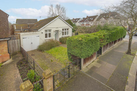 St. Marks Road, Teddington, TW11