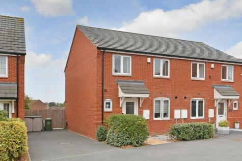 Caulfield Close, Chesterfield, Derbyshire, S41