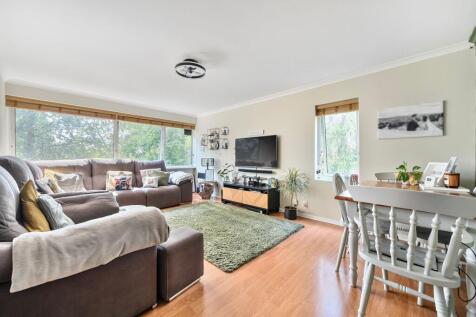 Chessington Road, Epsom, KT17