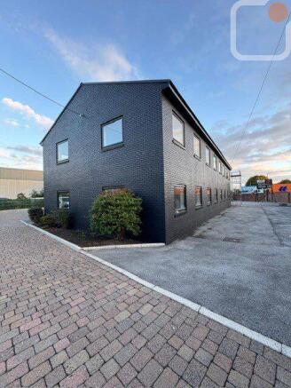 One Trafford Park- External