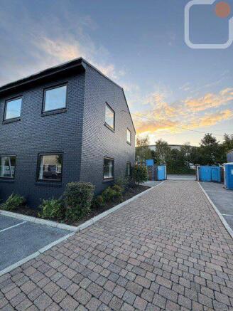 One Trafford Park - External