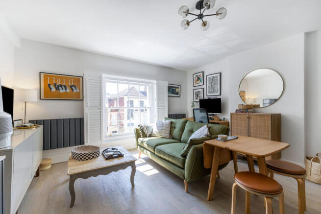 Sitting/Dining Room