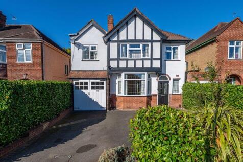 Highlands Road, Finchfield, Wolverhampton