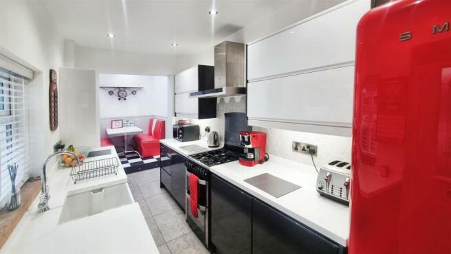aa572a70-14.jpg
