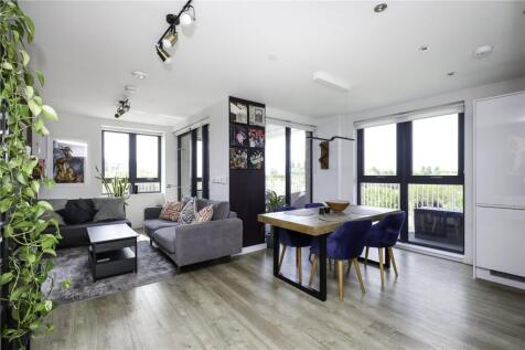 Lakeside Drive, London, NW10