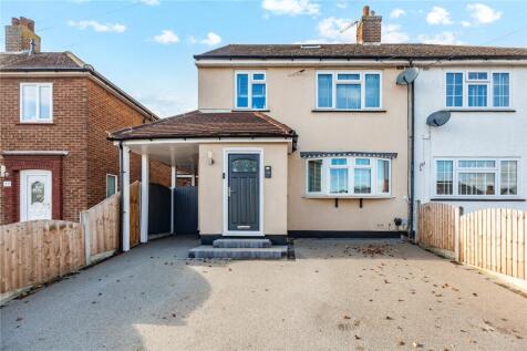 Doncaster Way, Upminster, RM14