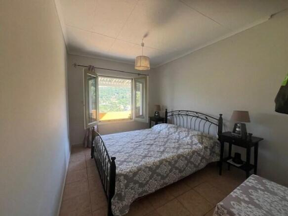 bedroom1